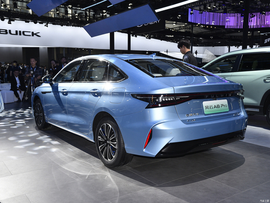 2024 Chery Fengyun A8 127 Yufeng édition hybride rechargeable voiture 127km autonomie électrique pure