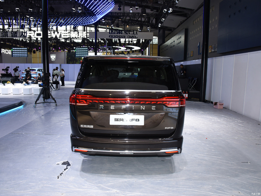 2024 JAC Ruifeng RF8 Smart Edition 2.0T Celle à carburant 5 portes 7 sièges Voiture à essence phare