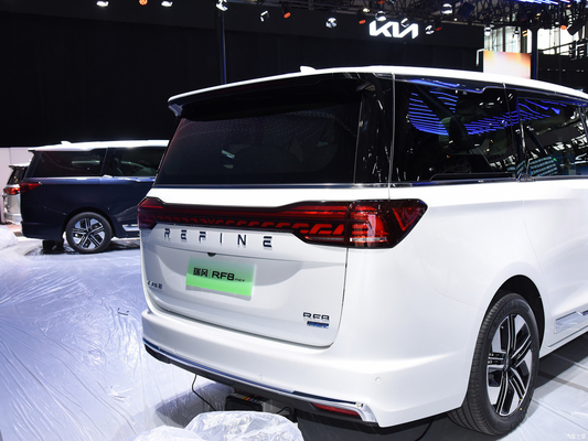 150KM Autonomie de croisière électrique pur JAC Ruifeng RF8 PHEV Smart Edition 1.5T Moteur unique