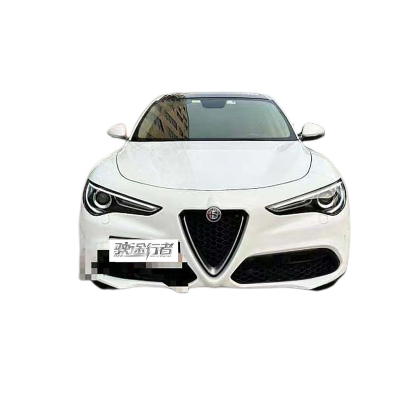 Capacité du réservoir 64L Alfa Romeo Stelvio Q4 Sport Suv en bon état Vitesse maximale 230KM/h