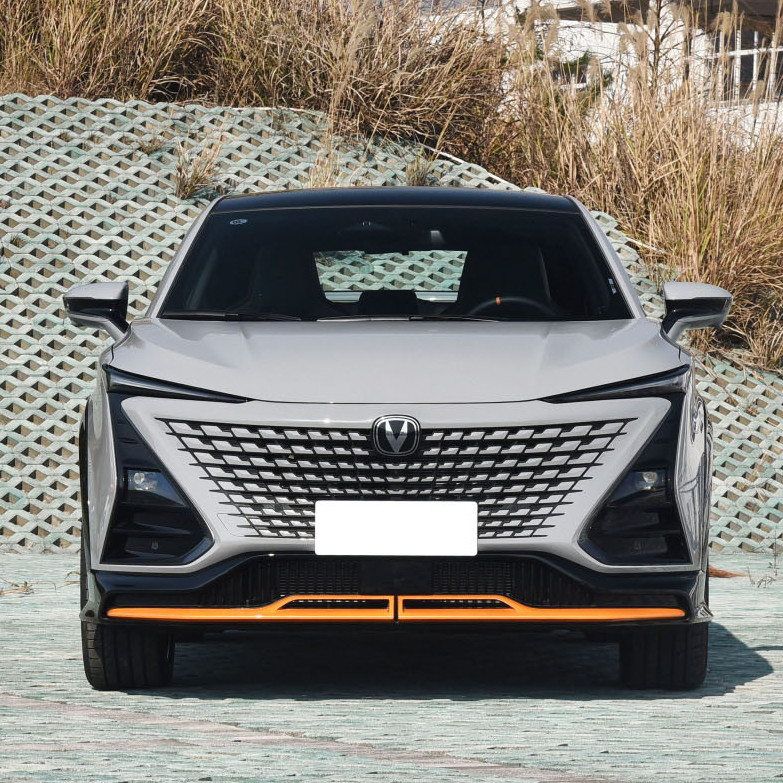 2023 Volant gauche Changan UNI-T 1.5T Sport Vampire SUV compact avec toit panoramique
