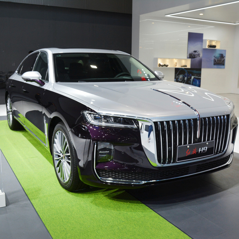 Hongqi H9 2.0T Sedan équipé de rétroviseur électrique et pour une conduite optimale