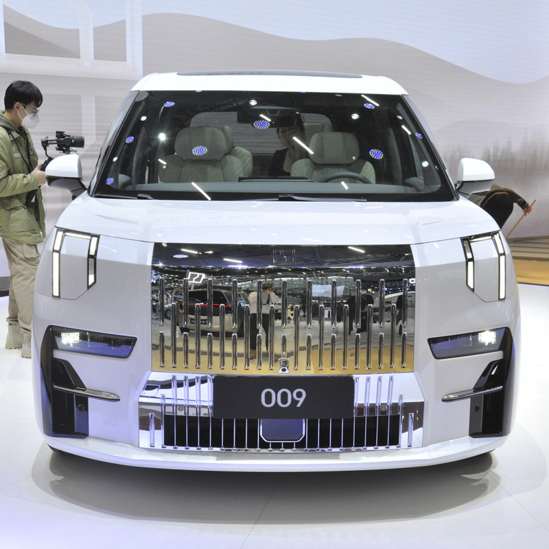 Ajustement du siège du copilote électrique 2022 Geely Zeekr 009 MPV WE ME 702KM 822KM EV Car
