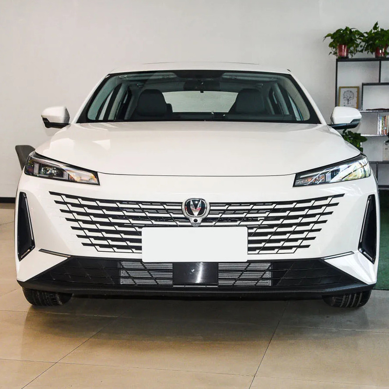2023 Changan Lamore Blue Whale NE1.5T GDI DCT Sedan TPMS pour une conduite sûre et en douceur