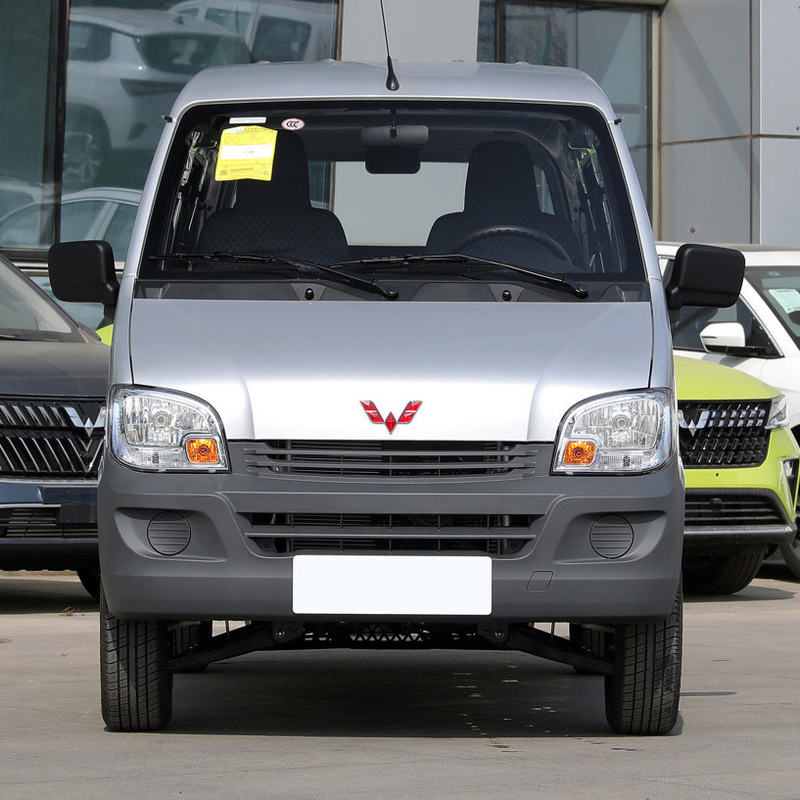 75 kW de puissance totale du moteur 2023 Wuling VAN VAN gauche avec 5 sièges et porte coulissante latérale