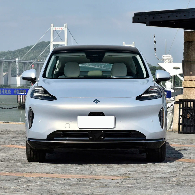 Véhicule électrique énergétique 670 km à traction arrière Version UHV pour structure de carrosserie à 5 places