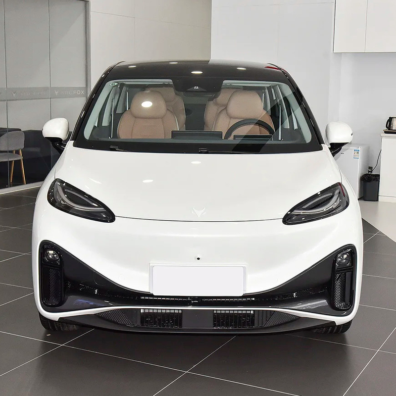 2023MPV ARCFOX KALA Véhicule électrique à 5 portes et 4 places avec 200 kW de puissance moteur et garantie