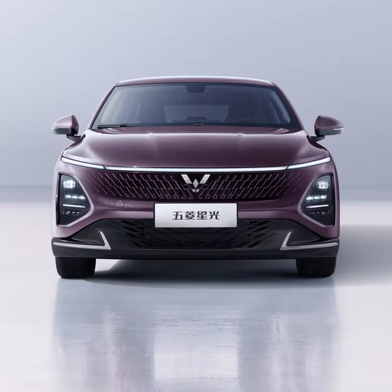 Meilleur choix 2023 Wuling Starlight Hybrid Electric Sedan 4 portes 5 sièges monomoteur